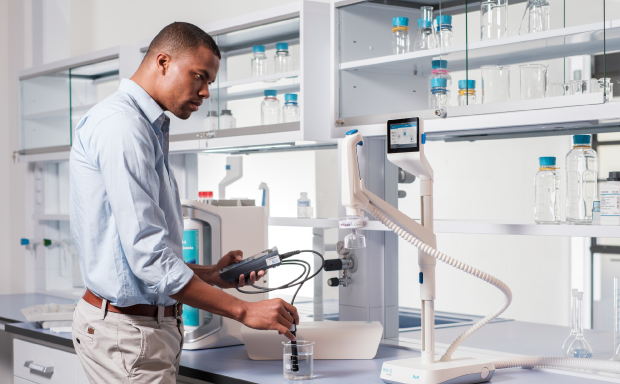 Calibration, Verification & Suitability Testing of Milli-Q® Water Purification Systems Milli-Q®纯水系统的校准、校验和适用性测试