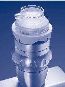 micropresure placed on top Place the sampler on the MSOpener™ manifold (linked to a vacuum source) to filter the residual water and to remove the cover.