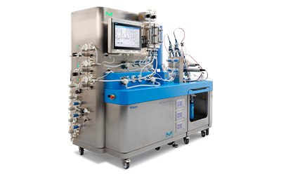 Mobius® Multi Column Capture system with operator