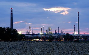 industrial area - petroleum refinery